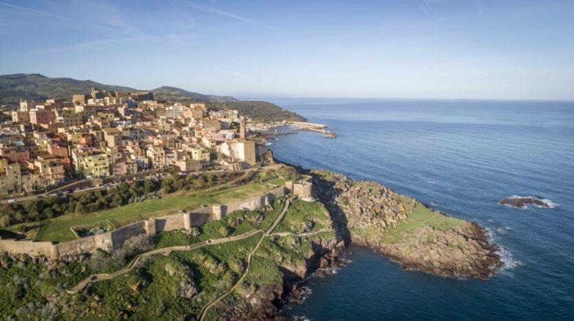 Romantic Loft With Jacuzzi In The Castle Castelsardo Eksteriør bilde